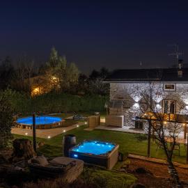 K10 Luxury Villa, Pool, Private Spa, Gym & Garden, Como