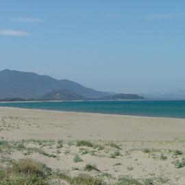 House 10' from the sea, AC, garden, parking, wifi