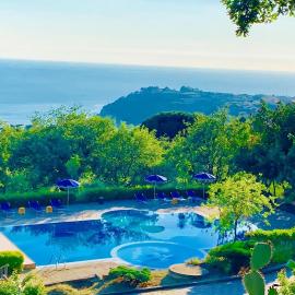 리카디에 위치한 호텔 Agriturismo Le Ville con Piscina idromassaggio, Capo Vaticano