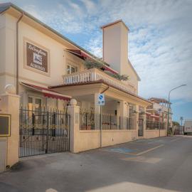 Hotel La Scogliera