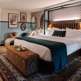 UNCOMMONER HOTEL by Reverie Boutique Collection, hotel a West Yarmouth