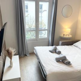 Studio lumineux et calme - Netflix, CHU et métro 14, hotel in Le Kremlin-Bicêtre