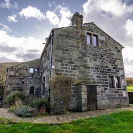 Beautiful Cottage, stunning views, Hot Tub, Sleeps 10!