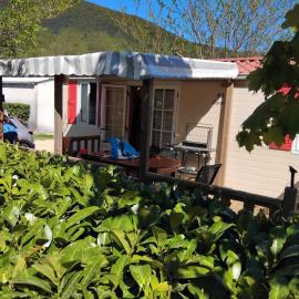 Mobil home LE COUCOU: Le Martinet şehrinde bir otel