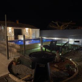 Paisible maison de charme, hotel v destinácii Lapalud