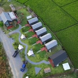 ก๋างโต้ง คอฟฟี่รีสอร์ท, hotel u gradu Ban Na Kham