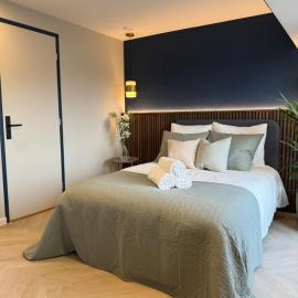 The Glamorous Chic Garden view Apart R4