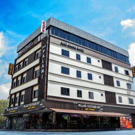 Palz Empire Hotel Temerloh Sky Garden Roof Top Cafe , Free Wifi And Netflix, готель у місті Темерлог