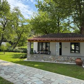 The Bungalow, khách sạn ở Platanias