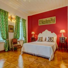 IPEKYOL Guesthouse, hotel in Çeşme