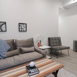 Unit 5 Cozy 1 Bed Room with Queen Bed plus Sofa Pullout