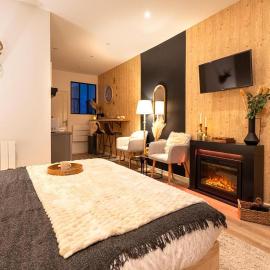 Le Nid Douillet, Center, Jacuzzi, Sensory Shower