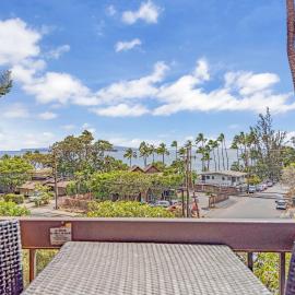 2 bd/2bath condo with ocean views. MV 1411
