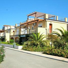 Pizzo beach club 16g, hotel v destinaci Fondaco Vecchio