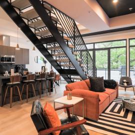 Unit 8 Spacious 2BR Penthouse Sleeps 8