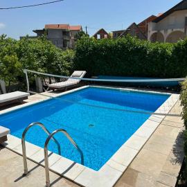DUBROVNIK - IVANICA: “SUNNYHILLS APARTMENTS” WITH POOL