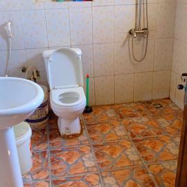 Service apartment