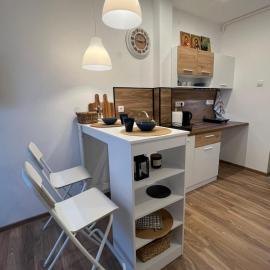 Apartmani Bajic, хотел в Вършац