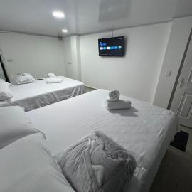 Hotel Valle del Café - Habitación 11 para Grupos de 4 Personas, khách sạn ở Sevilla