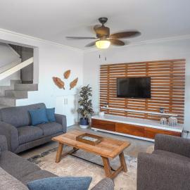 Villa Cielo - Oceanview 3BR Villa