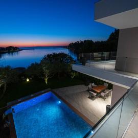 Beachfront Villa Bella, hotel a Zaton
