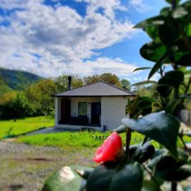 Cottage "Soulmate", hotelli kohteessa Ambrolauri