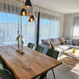 Modern penthouse Magnolia with big top veranda, Arenal