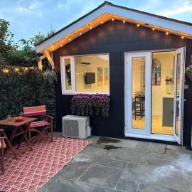 Sea Breeze retreat in Hayling, hotel in South Hayling