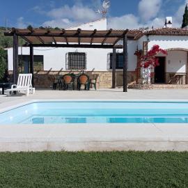 Casa La Herriza Larga de Vallesol Rent, hotel u gradu Alcaucín