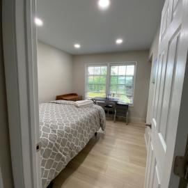 1 bedroom In a quiet neighborhood near the Main Street- Room A، فندق في رولاند هايتس