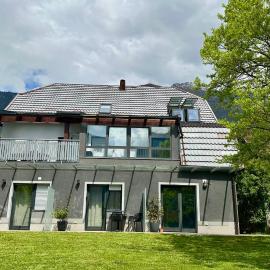 Two Panorama Apartments, hotel din Bovec