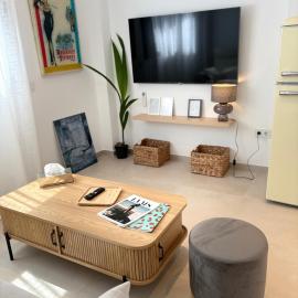 ICEBERG LUXURY DUNEs Free Private Parking, hotel in Tarifa