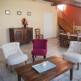 Gîte de l'écurie, hotel a Moussy