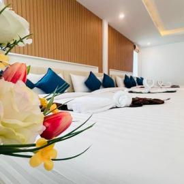 Colour Beach Resort, hotell i Ban Ro