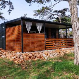 Neli Holiday Home - Camping Planik, Hotel in Ražanac