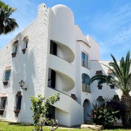 Casa Verde - Ground floor apartment next to the beach, hotel in Torrox Costa