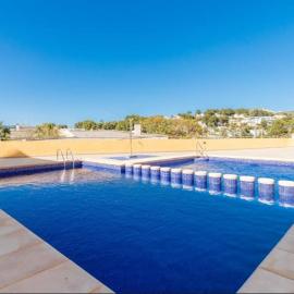 Apartamento en Moraira Centro con Piscina, viešbutis mieste Moraira