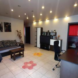 Spacious, modern condo in new villa - sleeps 6