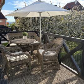 Apartes Studio am Bodensee - Balkon, Parkplatz, WIFI, hotel i Hagnau