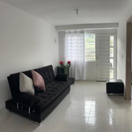 Hermoso y moderno apartamento, hotel sa Roldanillo