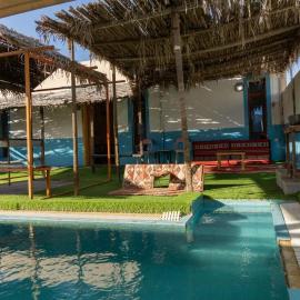 Star Chalet with Pool & Wifi