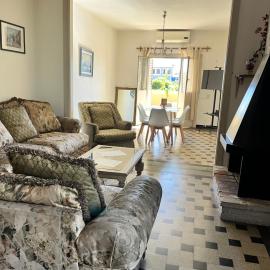 Casa Dos Avenidas 4 Dormitorios, хотел в Монтевидео