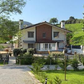 GURAH Boutique Apartments, hotel Bakióban