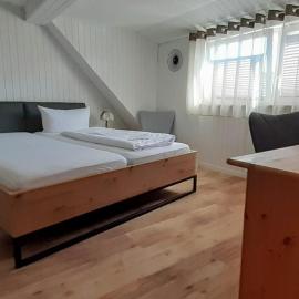 Tor zum Steigerwald، فندق في Gerolzhofen