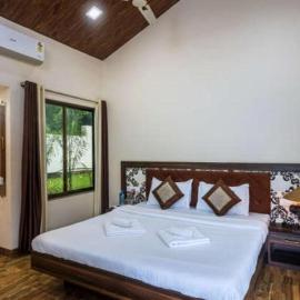 Tiara Room at Mandawa BY 29Bungalow, хотел в Mandve