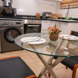 RealShala Stylish & Cozy 1-BR Adjiriganor, hotel en Ashalebotwe