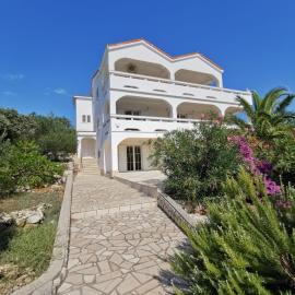 Villa Sunset, hotel in Mandre