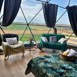 Glamping Sfera Marzeń, hotel in Szewna