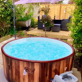 Elkstone House, Hot tub Luxury, Comfortable Home, hotel in Malvern Link