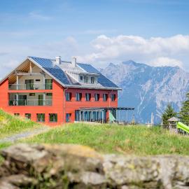Hotel Restaurant Berghaus Malbun Buchserberg – hotel w mieście Buchs